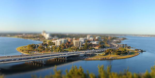 Narrows Bridge into South Perth